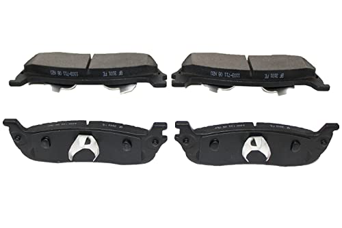 D711 Ceramic Rear Brake Pads Replacement For 1996-2003 Ford F150, 1997-02 Expedition 2003 Lincoln Blackwood 98-02 Navigator 2003-11 Town Car - style: D711