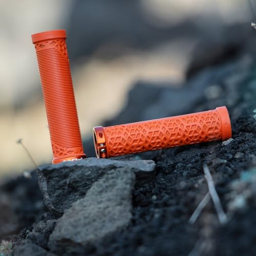 Funn Hilt MTB Bike Grips with Single Lock On Clamp - color: Turq