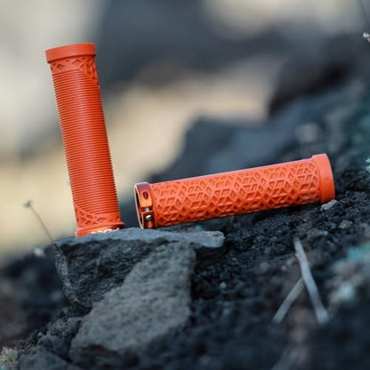 Funn Hilt MTB Bike Grips with Single Lock On Clamp - color: Turq