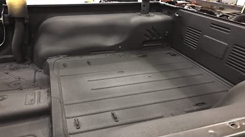 Barricade Sprayable DIY Bedliner - 8 Quart Kit with Sprayer