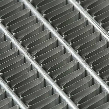 3 Row Aluminum Radiator Compatible with 2005-2010 Jeep Commander Grand Cherokee 3.7 4.7L 6.1L